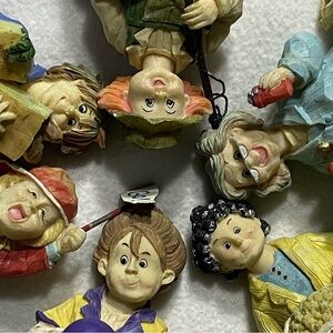 6 WMG 2003 Carved Look Resin Shelf Sitter Williraye Figurines Grannycore